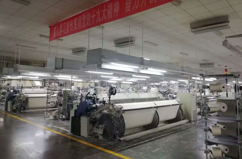 衬衫乐玩体育平台APP生产车间